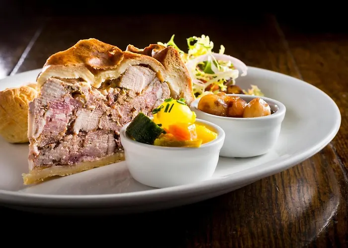 The Blue Lion Hotel 3*