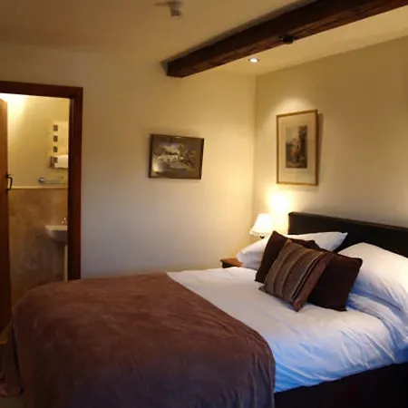 The Blue Lion 莱伯恩