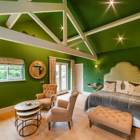 The Blue Lion Отель 3*