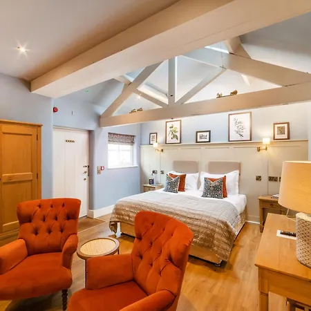 The Blue Lion Лейберн